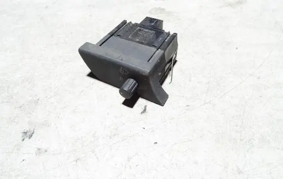 Audi A4 S4 B7 8E 8H Headlight level height control switch 8E2919094