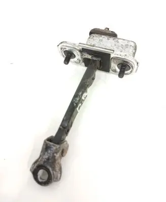 Hyundai i30 Front door check strap stopper