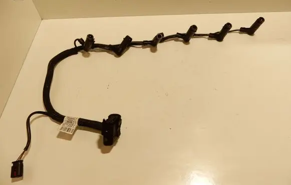 BMW X5 E70 Fuel injector wires 7808257 60279
