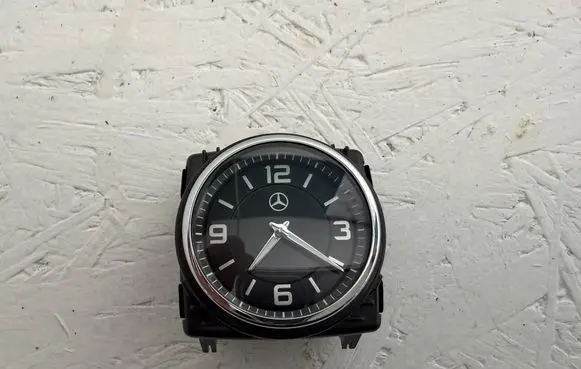 Mercedes-Benz S W222 Clock A2138272000 17072222207 VP6XDF15A030BB