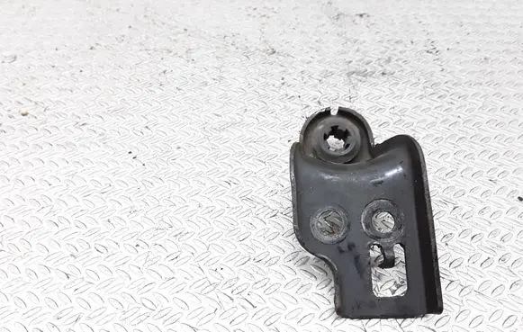 Toyota Avensis T250 Radiator mount bracket