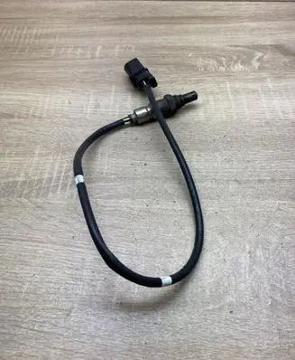 Volkswagen PASSAT B8 Lambda probe sensor 04L906262A