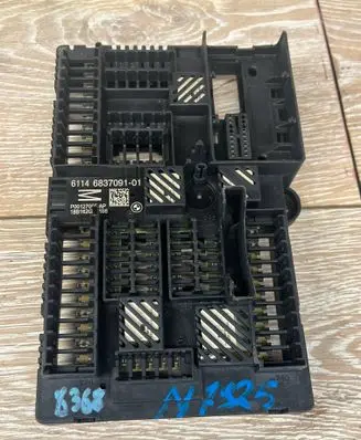 BMW 7 G11 G12 Fuse module 6837091