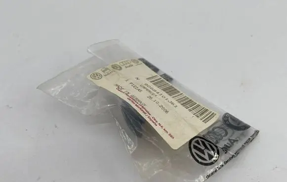 Volkswagen Golf IV Other interior part N90584101