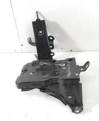 Toyota Yaris Battery box tray