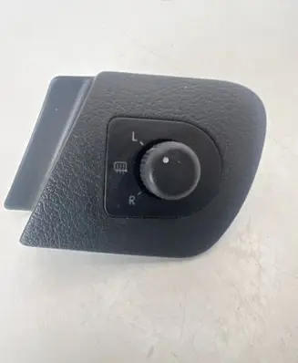 Skoda Octavia Mk1 (1U) Wing mirror switch 1U1867185