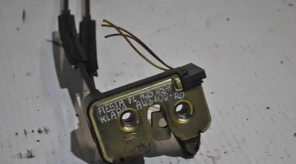 Ford Fiesta Tailgate/trunk/boot lock/catch/latch A43102RD