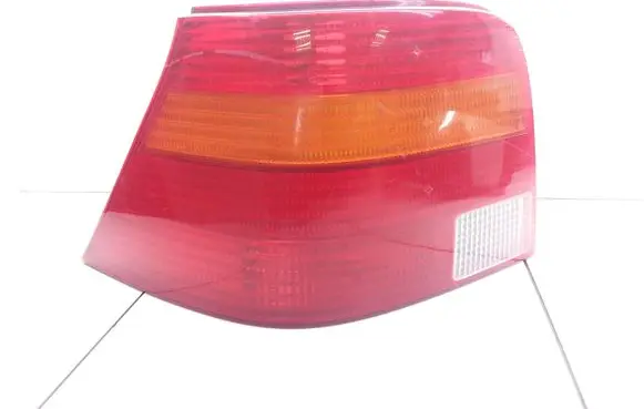 Volkswagen Golf IV Rear/tail lights 1J6945095R 67736972