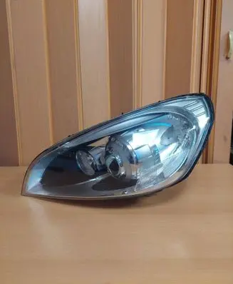 Volvo V60 Headlight/headlamp 31299990 89905477