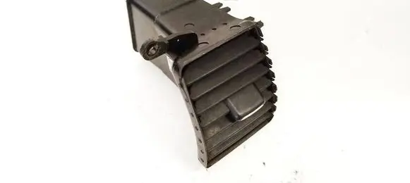 Volkswagen PASSAT B6 Dash center air vent grill 3C0819203