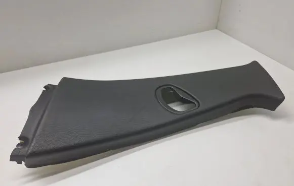 BMW 7 E65 E66 (B) pillar trim (top) 7001979