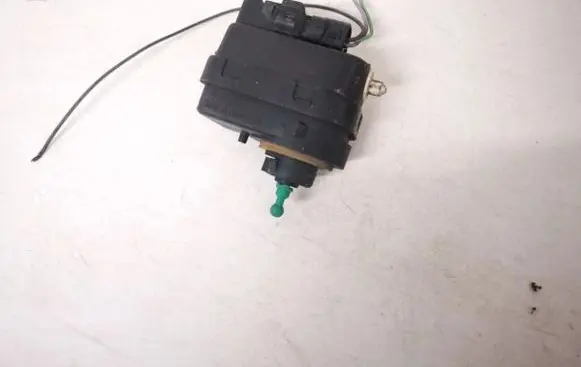 Renault Megane I Headlight level adjustment motor 7700840141