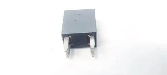 KIA Carens II Other relay 9522038000 95220-38000