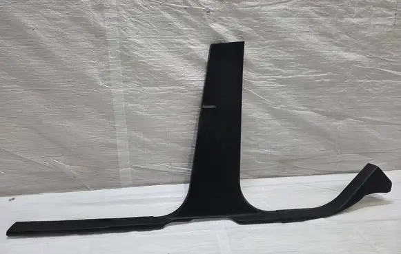 (B) pillar trim (bottom)
