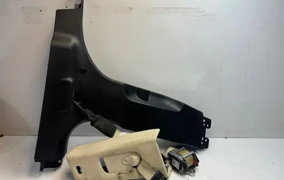 Maserati Ghibli Front seatbelt 628444300 AAH5372