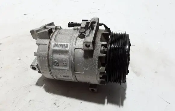 Renault Master III Air conditioning (A/C) compressor (pump) 8200848916