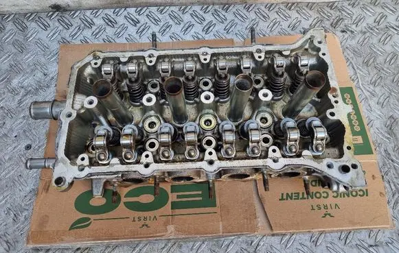 Engine head