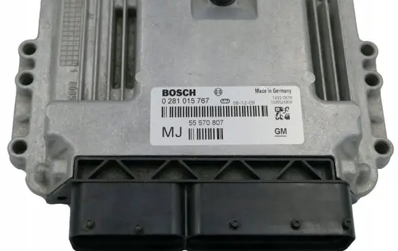 Opel Zafira B Engine control unit/module 55570807