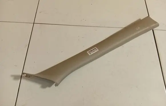 Dacia Logan I (C) pillar trim 8200763445A