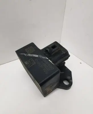 Ford Explorer VI Fuel pump relay FU5A9D370LA