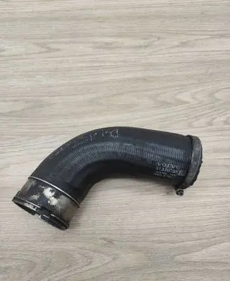Volvo XC60 Intercooler hose/pipe 31370286