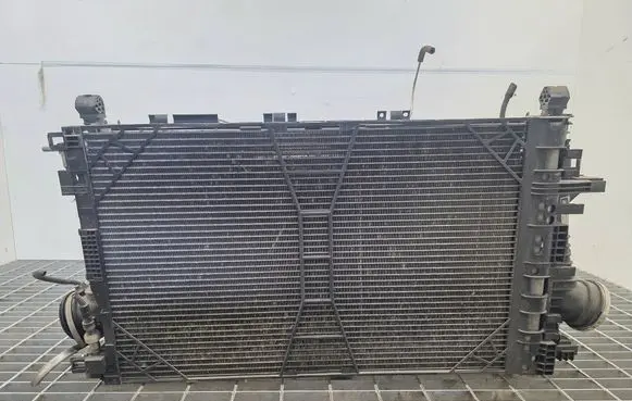 Opel Insignia A Radiator set 13223018 00383925 2886005