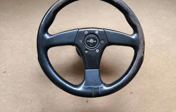 Mercedes-Benz 190 W201 Steering wheel KBA70138