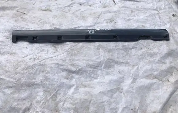Volkswagen PASSAT CC Front sill (body part) 3G8853855F