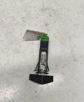 Volvo S60 Hazard light switch