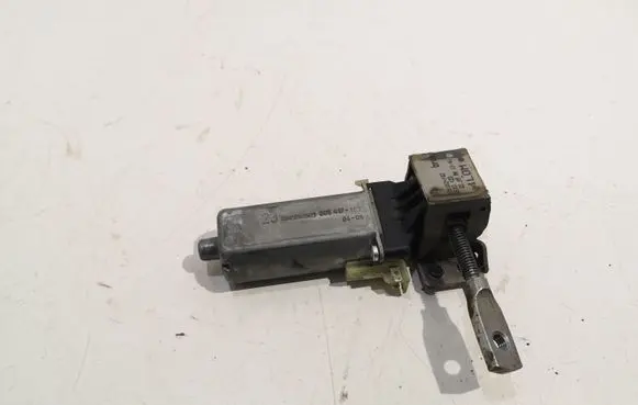 Porsche Cayenne (9PA) Seat adjustment motor 905417102