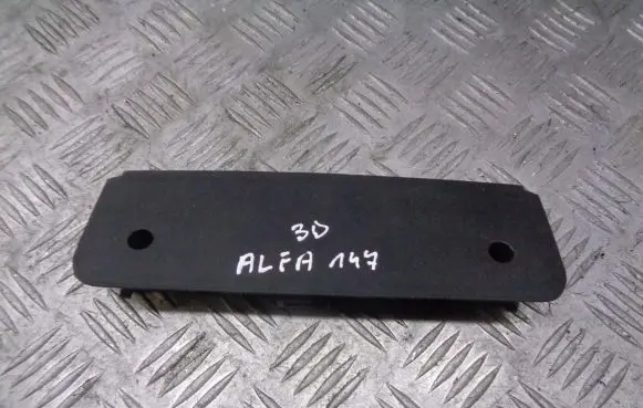 Alfa Romeo 147 Third/center stoplight