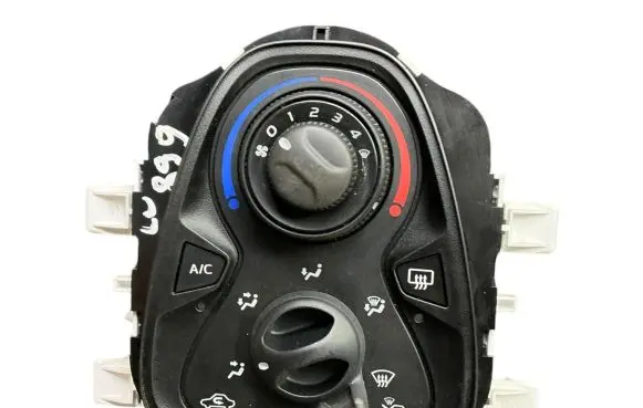 Toyota Aygo AB10 Climate control unit E1078896 55900YV030