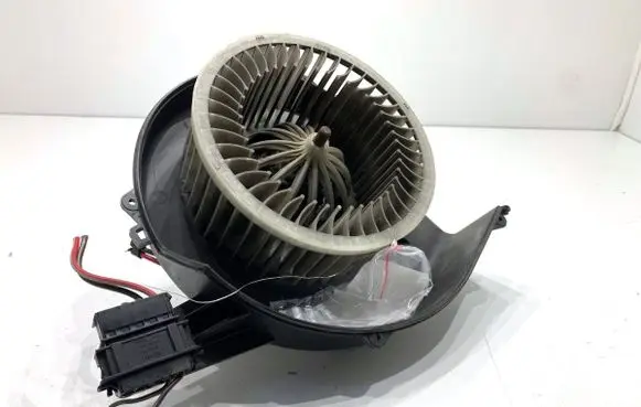 Volkswagen Fox Heater fan/blower 6Q1819015G