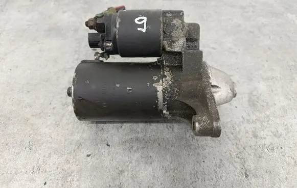 Toyota Avensis T220 Starter motor 
