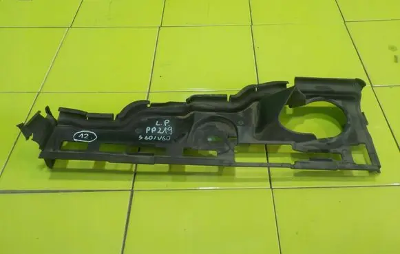 Volvo S60 Intercooler air channel guide 31290775 PP219