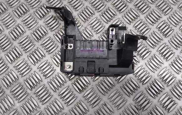 Mercedes-Benz ML W166 Fuse module A1665402950 YAP3501612