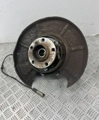 BMW 7 E65 E66 Rear wheel hub 