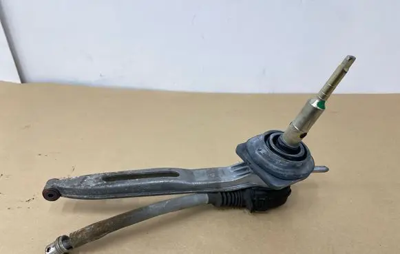 Mercedes-Benz E C207 W207 Gear shifter/selector 213599