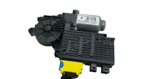 Citroen C4 I Picasso Front door window regulator motor 9674032480 400964F
