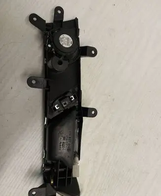 Audi A6 S6 C6 4F Front door interior handle 4F0837019