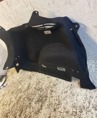 Renault Kadjar Trunk/boot lower side trim panel 