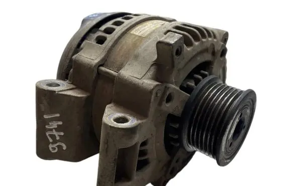 Toyota Auris 150 Generator/alternator 0210802010