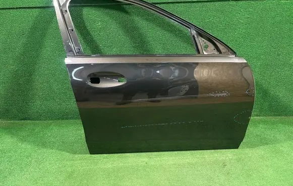 Mercedes-Benz C W206 Front door A2067228000