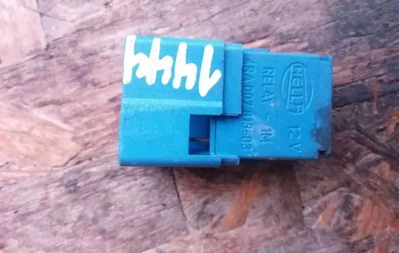 Nissan Almera N16 Other relay 252309F920 4RA00781303
