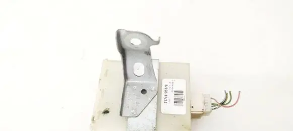Toyota Avensis T250 Door control unit/module 8974105070 89741-05070