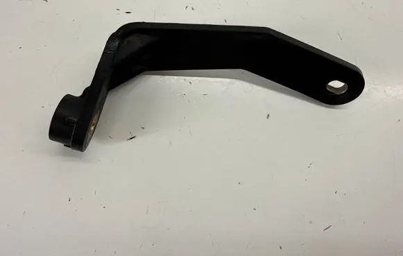Alfa Romeo Stelvio Air filter cleaner box bracket assembly 50535239