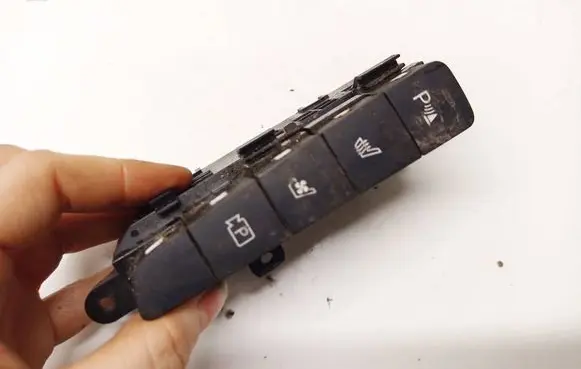 Hyundai Tucson IV NX4 Seat heating switch 93250N7500