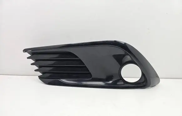 Toyota Auris E180 Front fog light trim/grill 8148202570 8148202590