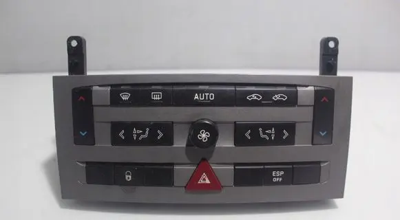 Peugeot 407 Interior fan control switch 