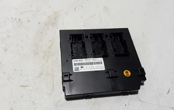 Audi A1 Comfort/convenience module 8X0907063G